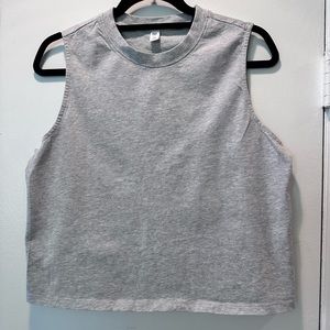 BP crop tank size small
